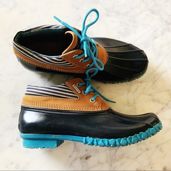 G.H. Bass & Co. Shoes - 💧ANKLE DUCK BOOTS💧